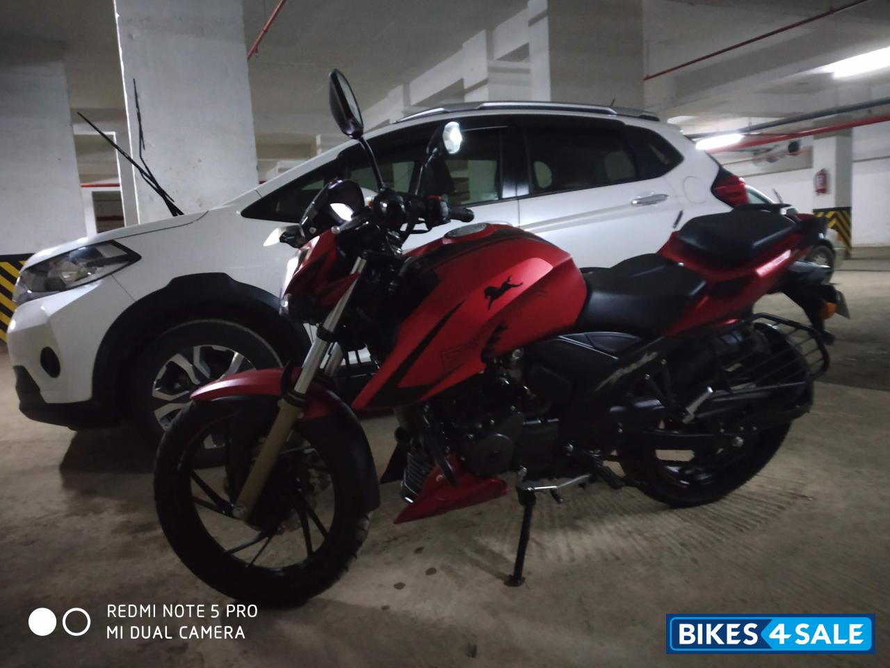 Matte Red TVS Apache RTR 200 4V Matte Red TVS Apache RTR 200 4V