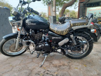 Black Royal Enfield Thunderbird 500