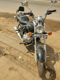 Bajaj Avenger 220 DTS-i