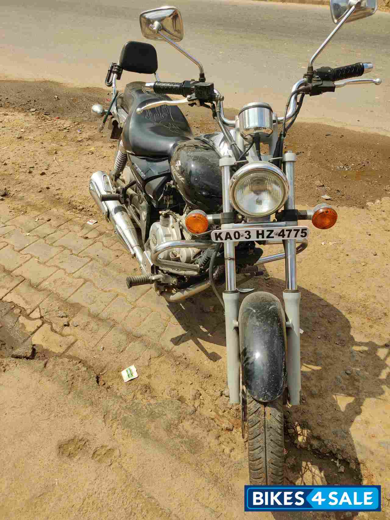 Bajaj Avenger 220 DTS-i Bajaj Avenger 220 DTS-i
