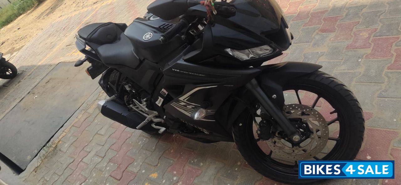 Yamaha YZF R15 V3