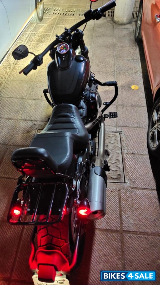 Black Harley Davidson  FatBob