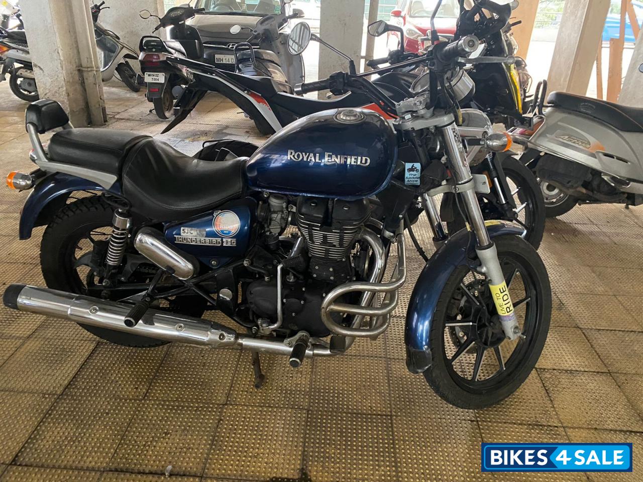 Marine Royal Enfield Thunderbird 350