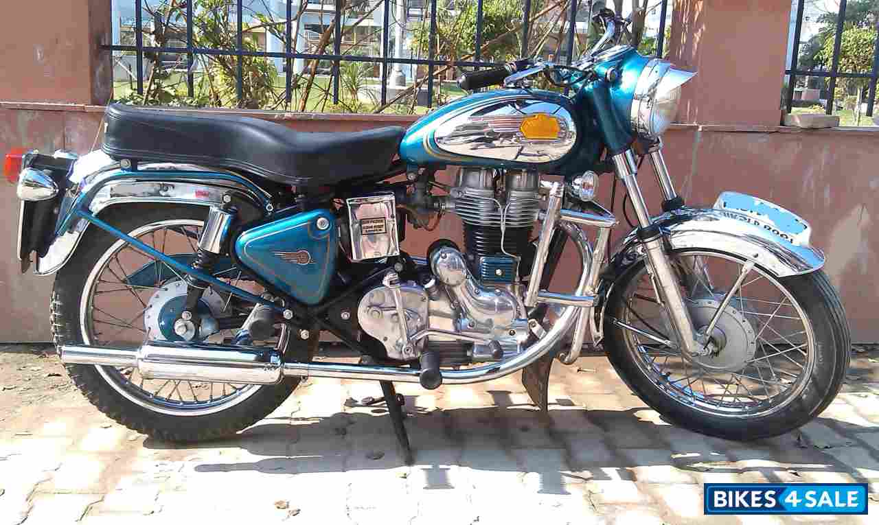 Blue Royal Enfield Bullet Standard 350