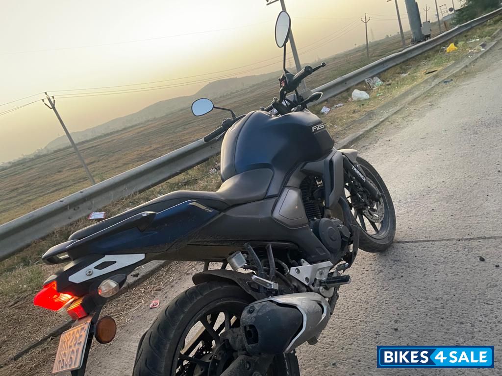 Matt Blue Yamaha FZ-S FI V3