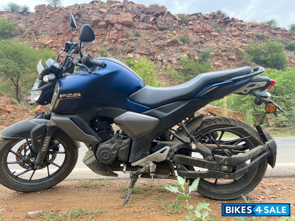 Matt Blue Yamaha FZ-S FI V3