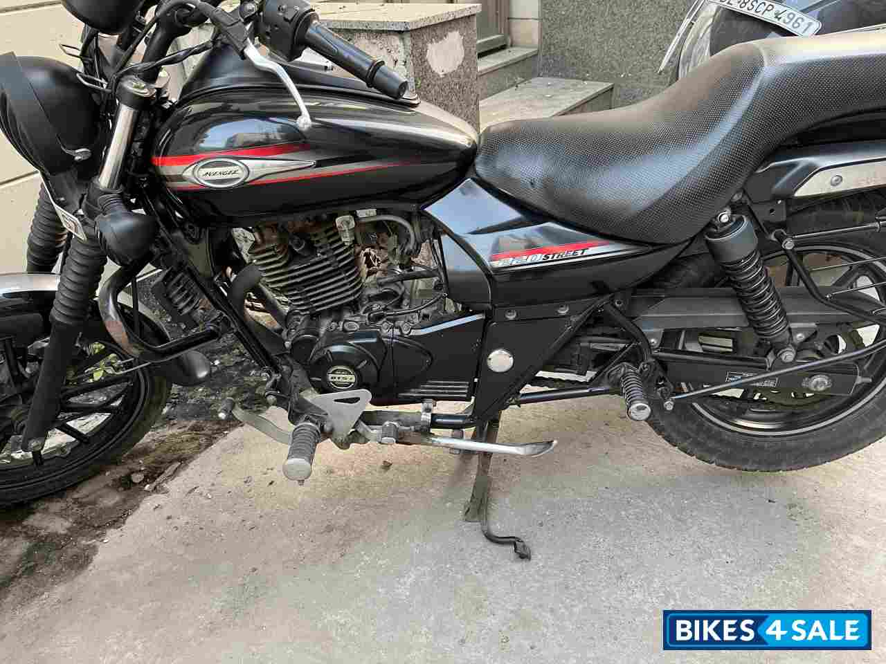 Bajaj Avenger Street 220