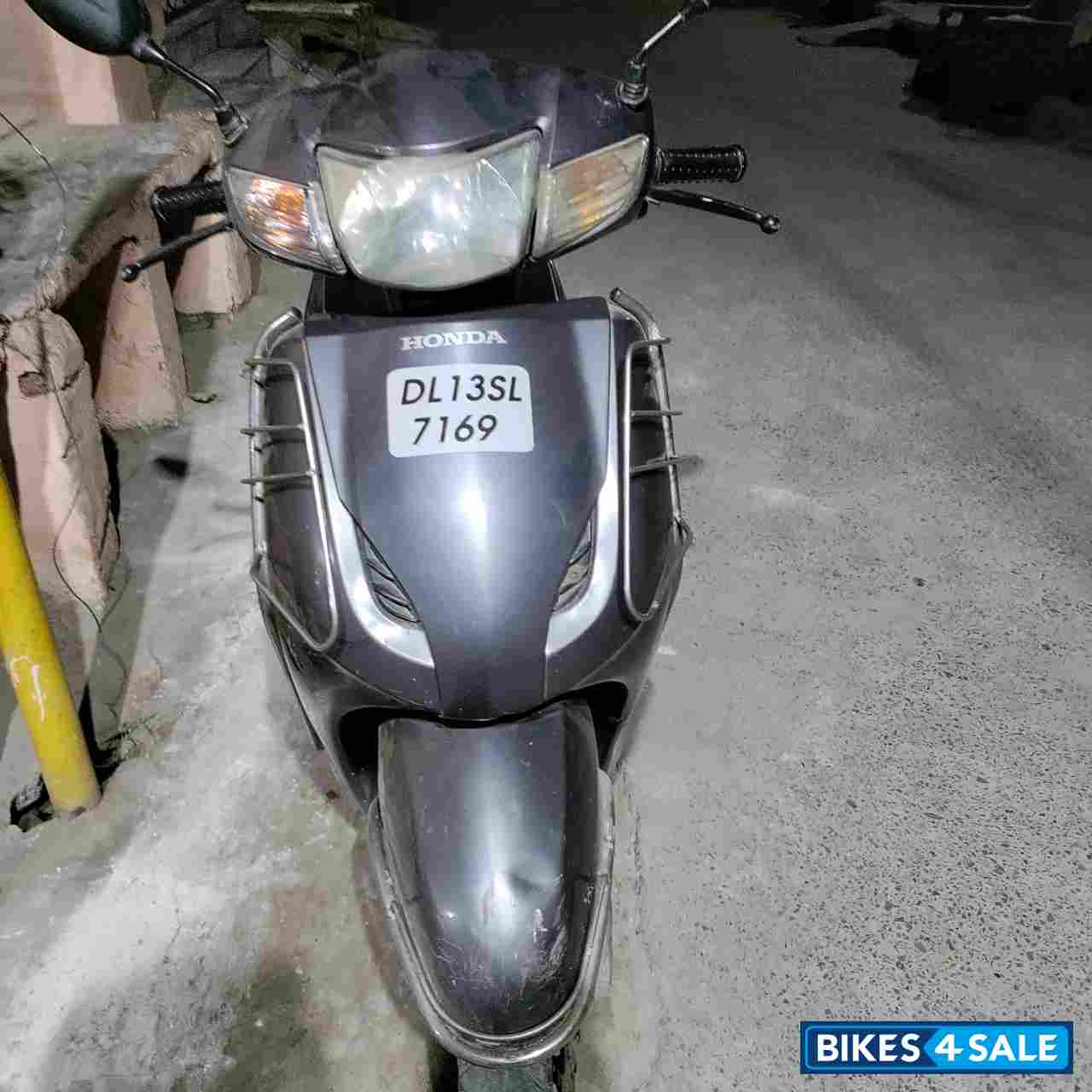 Grey Honda Activa