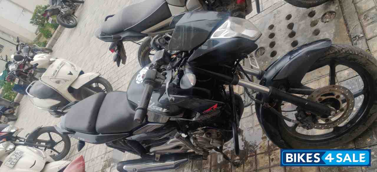 Black Bajaj Pulsar 135LS