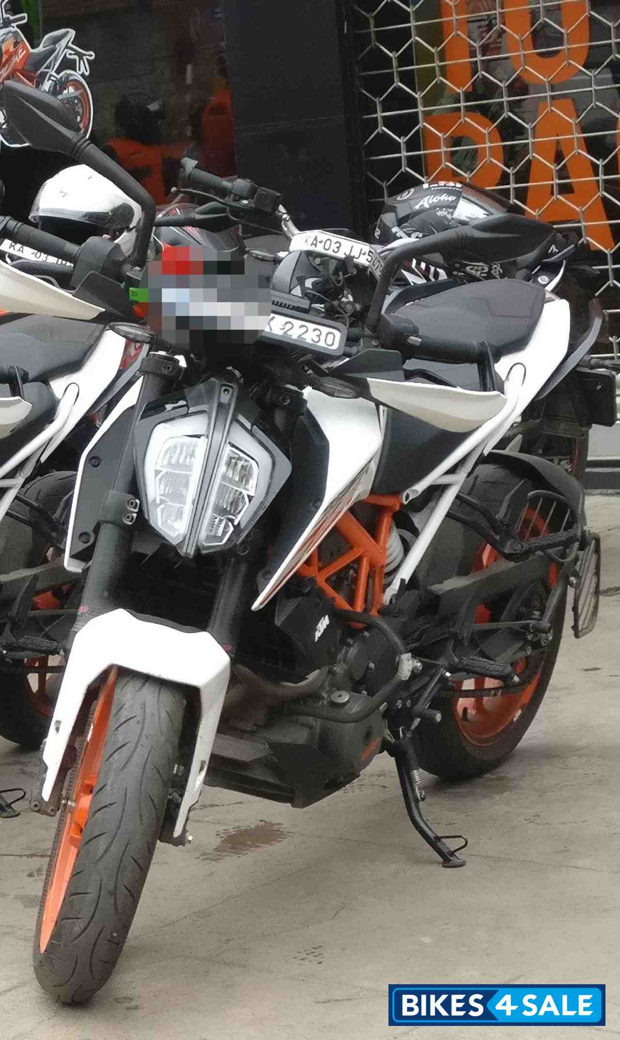 White KTM Duke 390