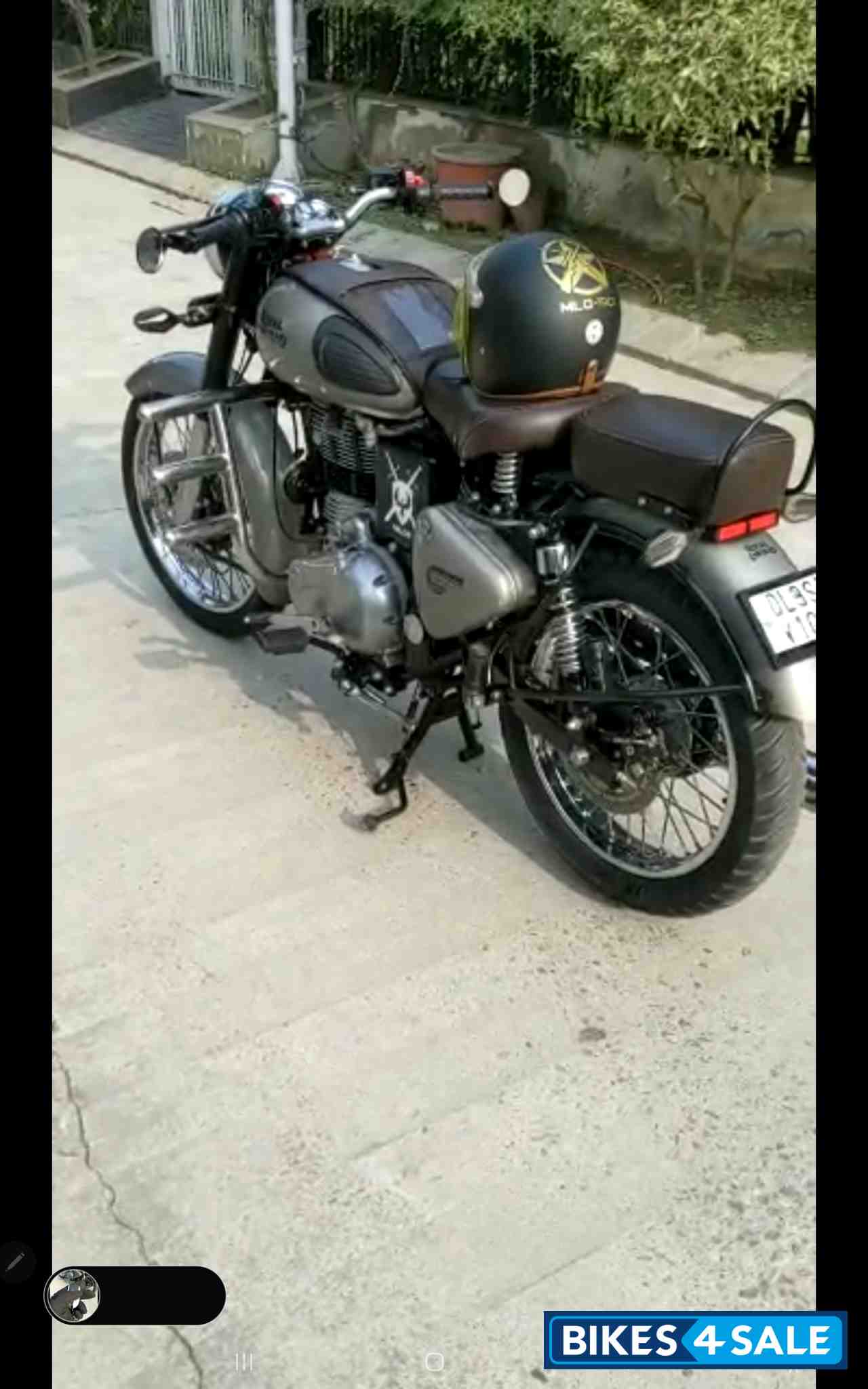 Gunmetal Grey Royal Enfield Classic Gunmetal Grey