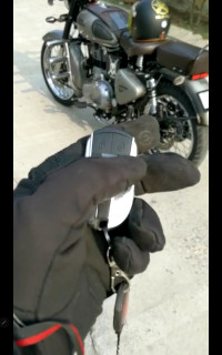 Gunmetal Grey Royal Enfield Classic Gunmetal Grey