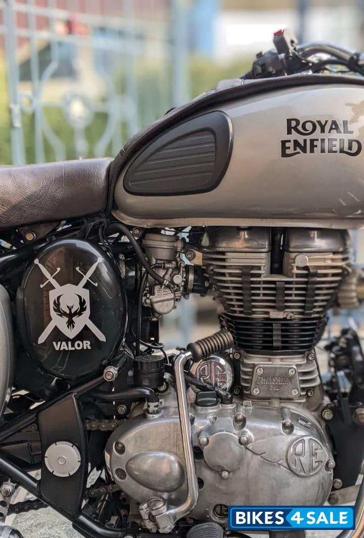 Gunmetal Grey Royal Enfield Classic Gunmetal Grey