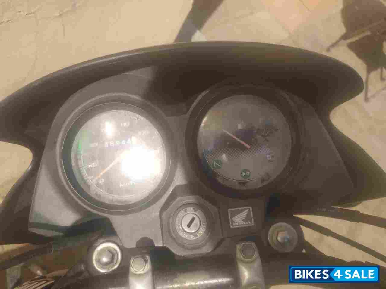 Red Black Honda Dream Yuga