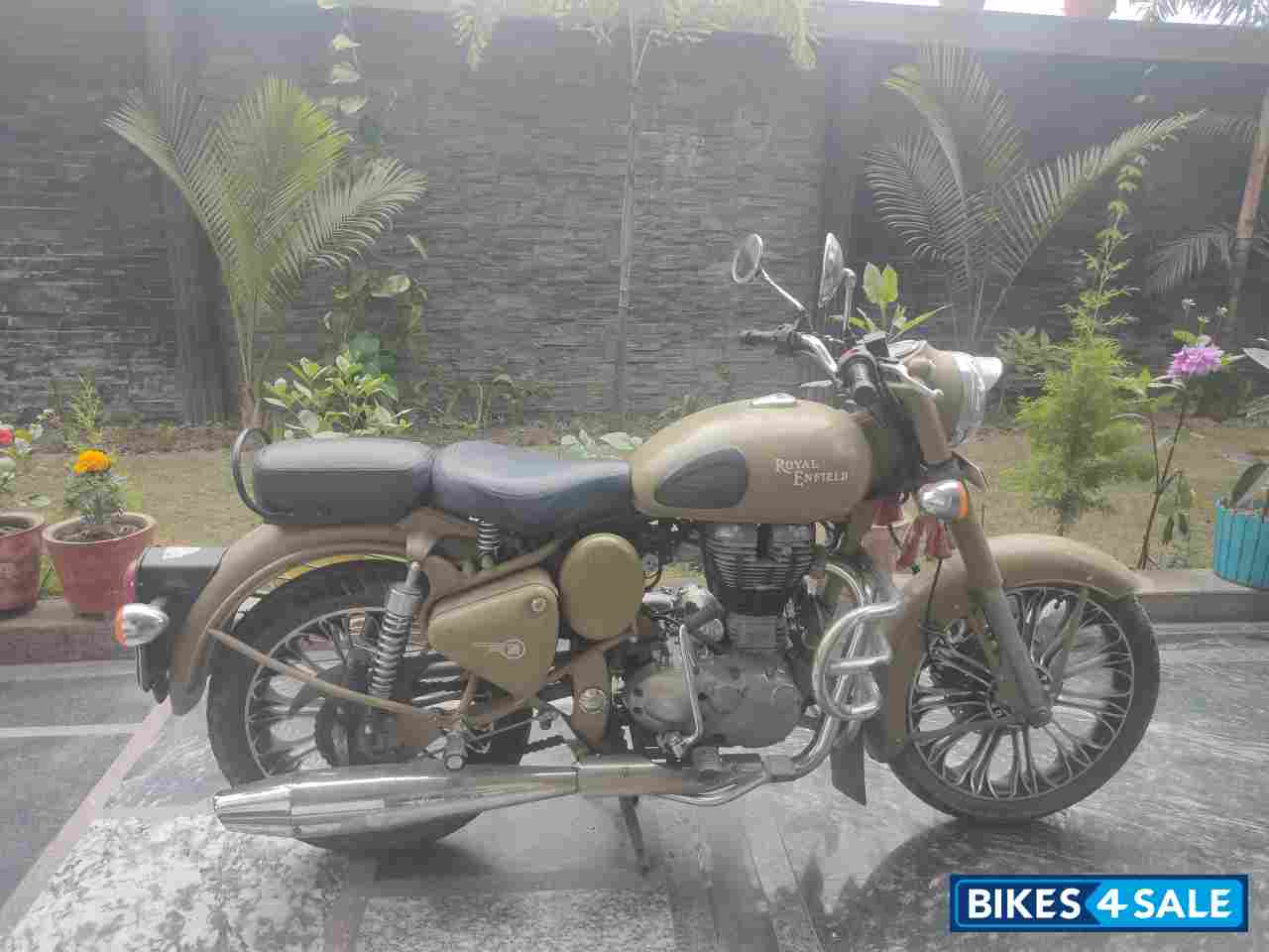 Royal Enfield Classic Desert Storm