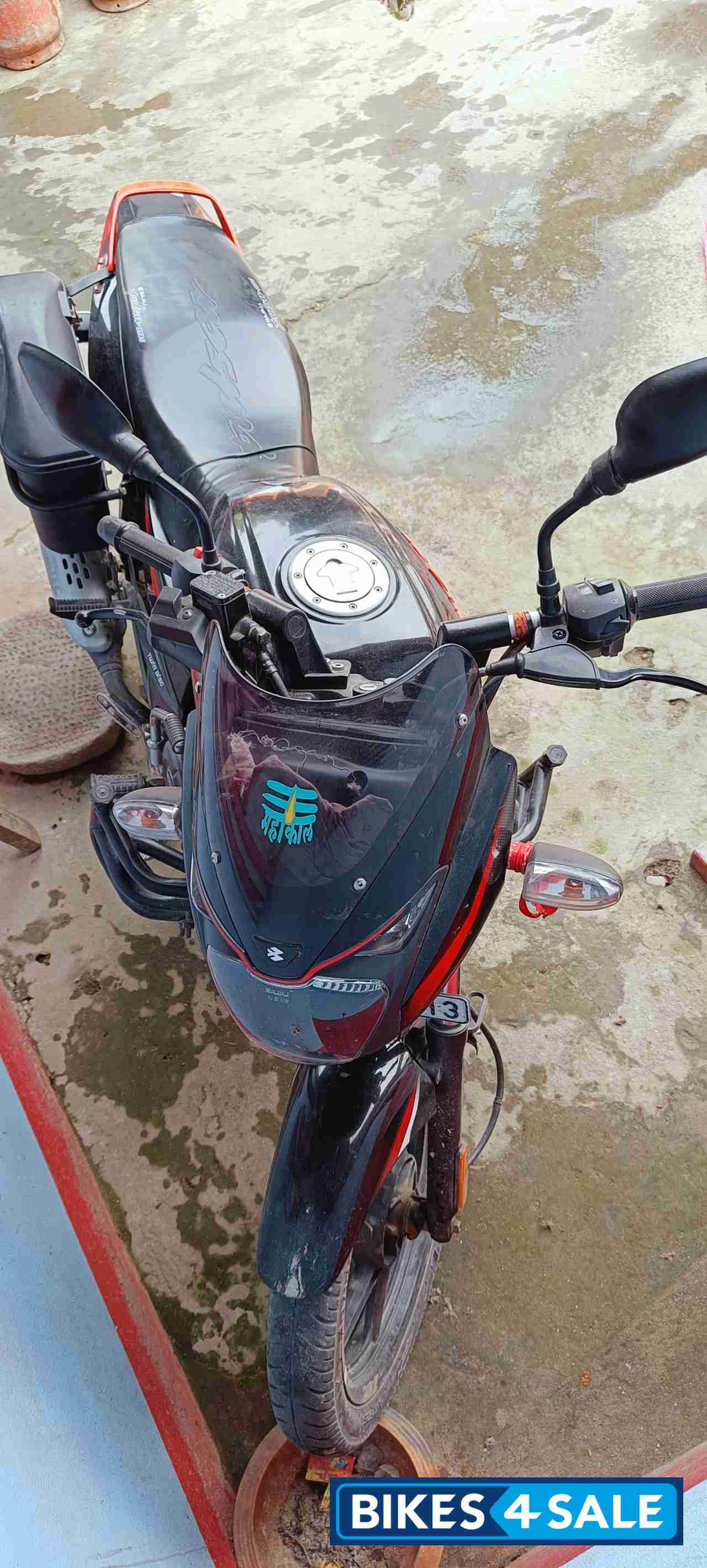 Red Black Bajaj Pulsar 125 Neon