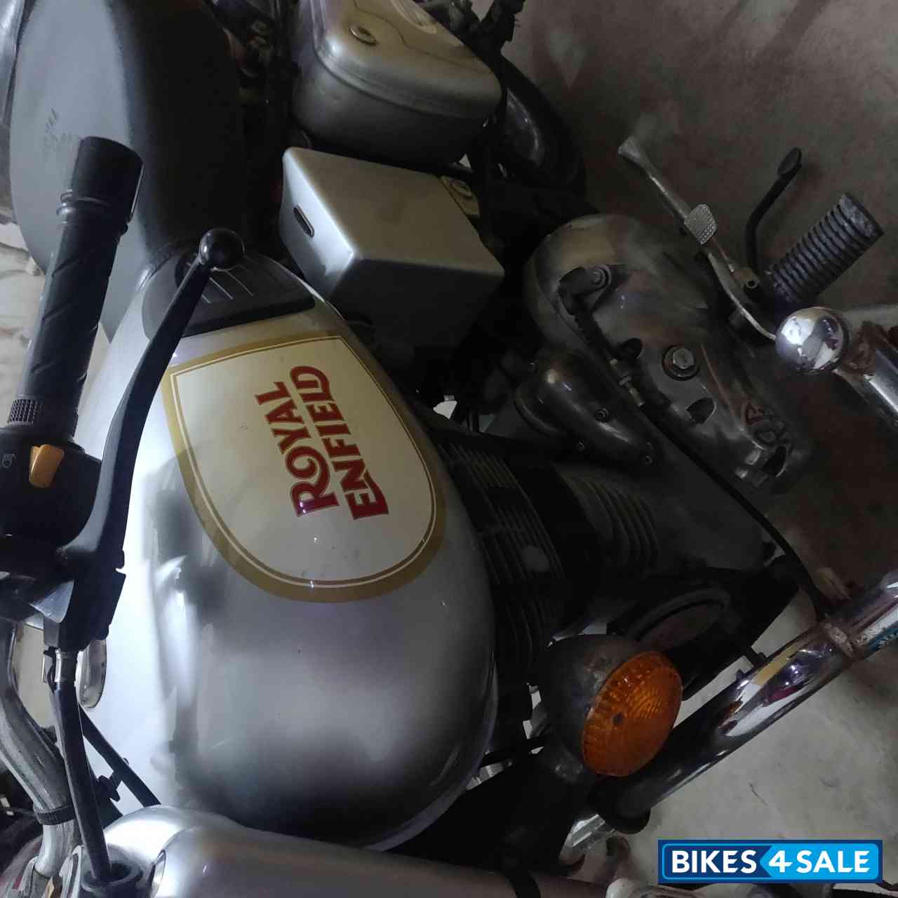 Silver Royal Enfield Classic 350