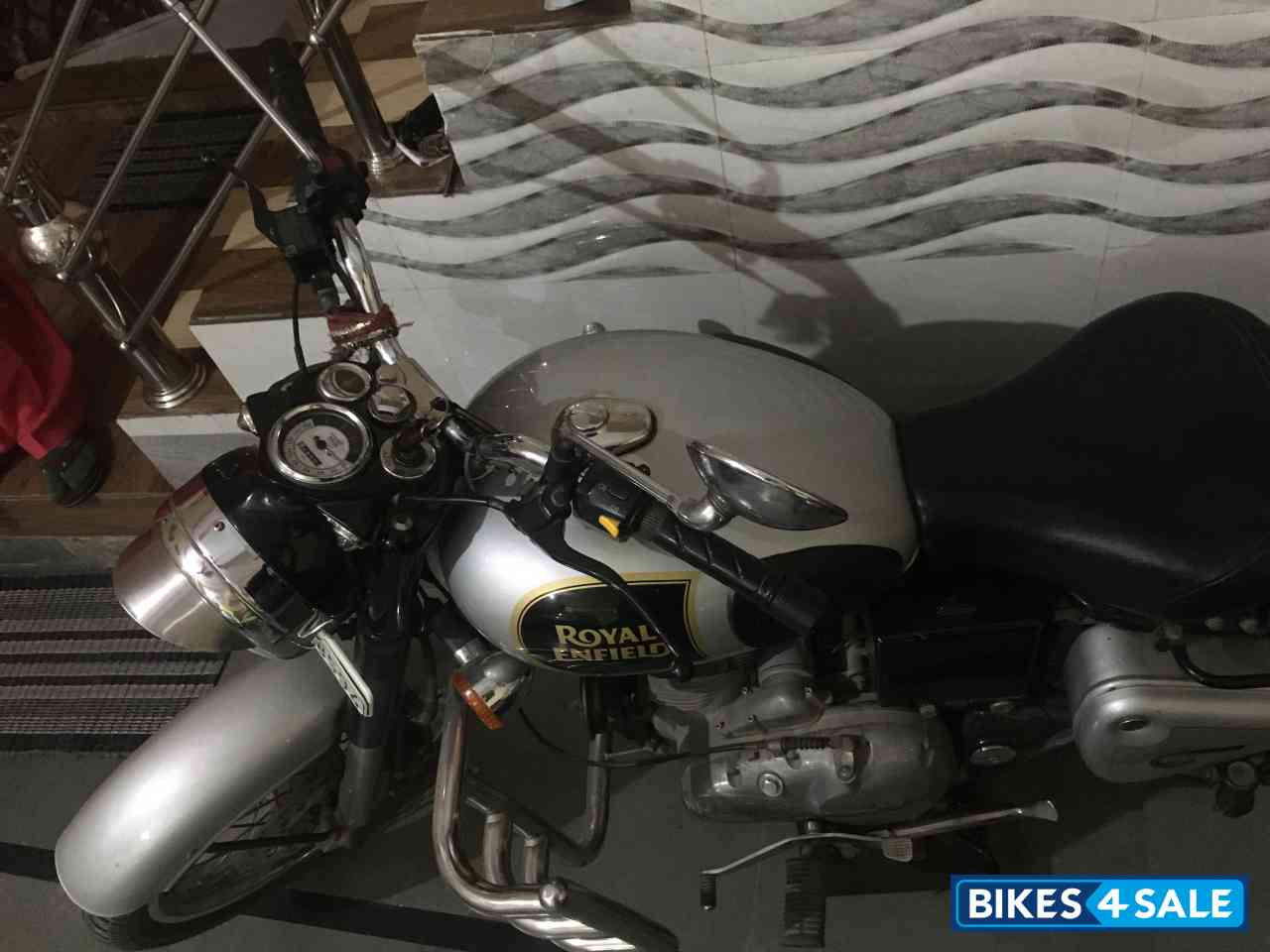 Royal Enfield Classic 350 Royal Enfield Classic 350