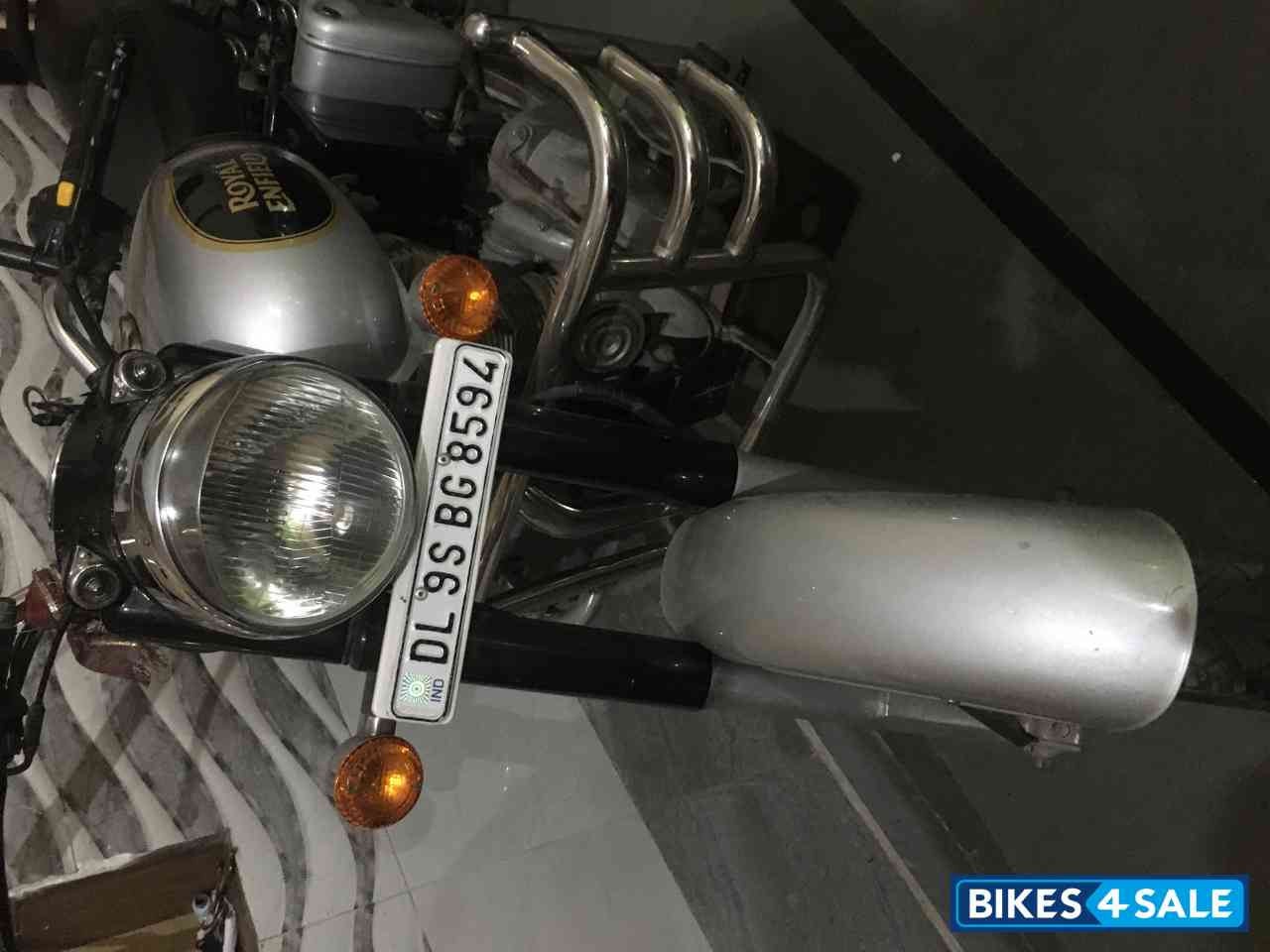 Royal Enfield Classic 350 Royal Enfield Classic 350