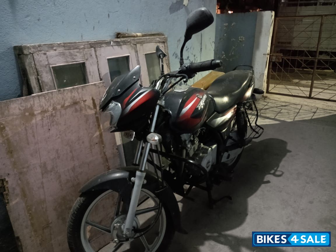 Red And Black Bajaj Discover 125
