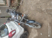 Bajaj Avenger 220 DTS-i