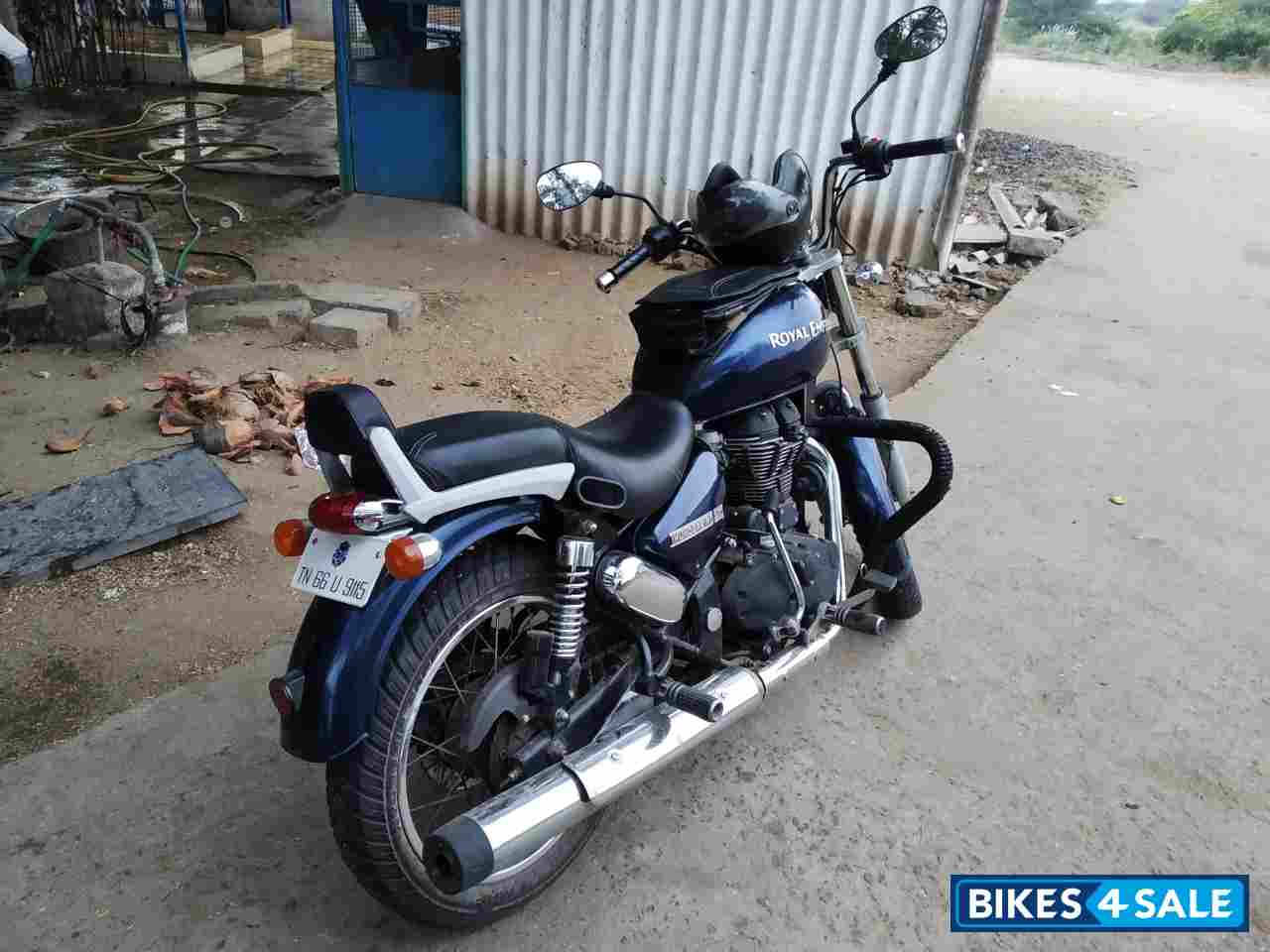 Blue Royal Enfield Thunderbird 350