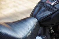 Black Bajaj Avenger 220 DTS-i