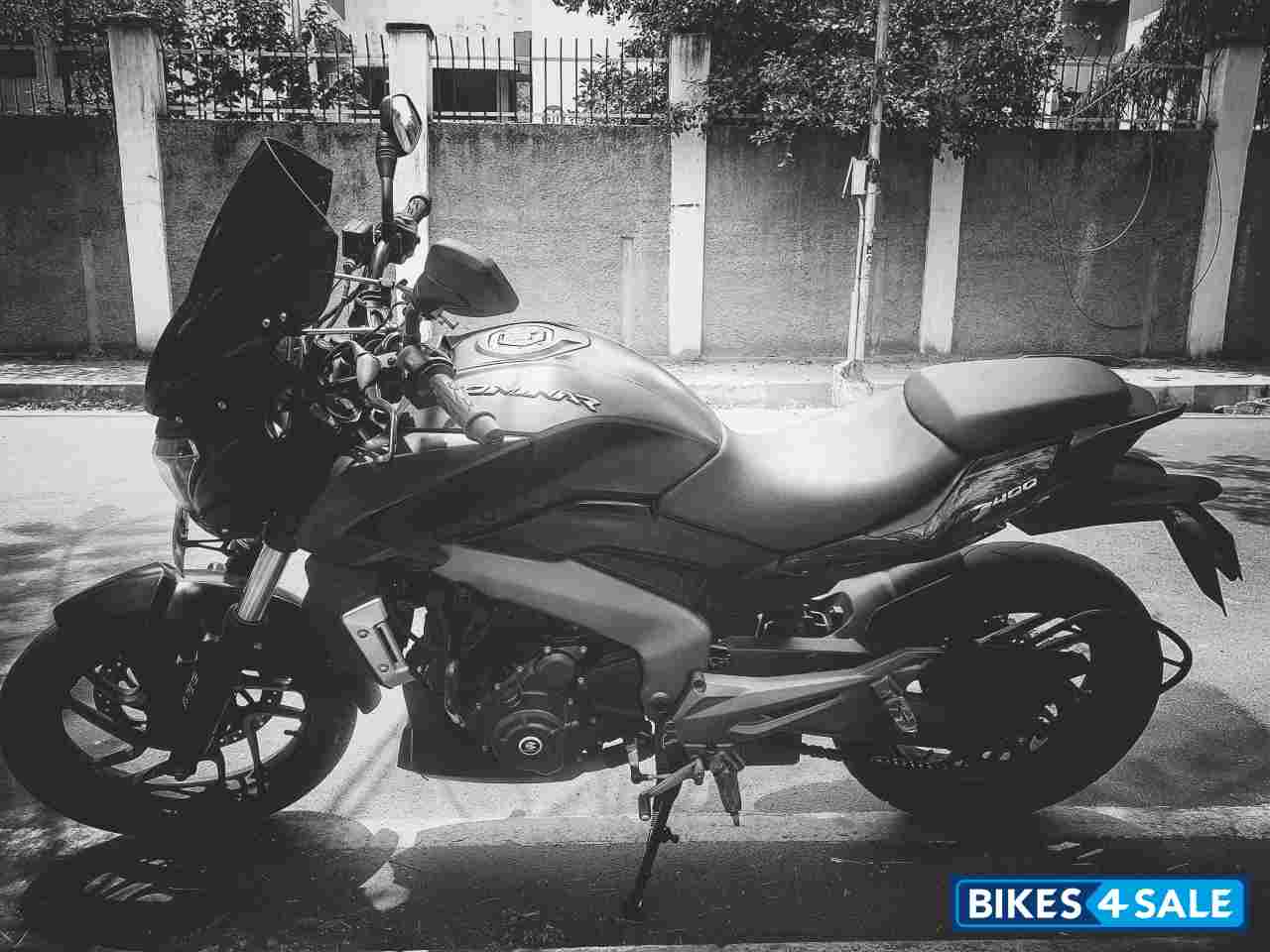 Grey Bajaj Dominar 400