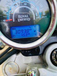 Black Royal Enfield Thunderbird 500