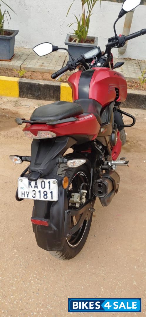 TVS Apache RTR 200 4V TVS Apache RTR 200 4V