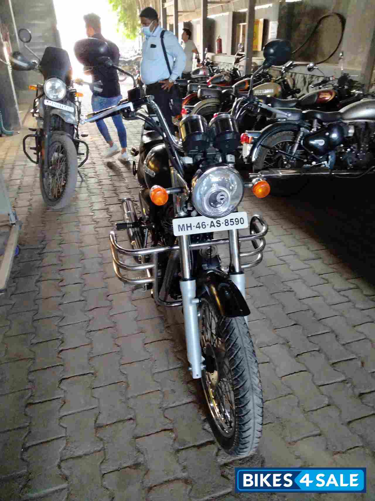 Black Matt Royal Enfield Thunderbird 350