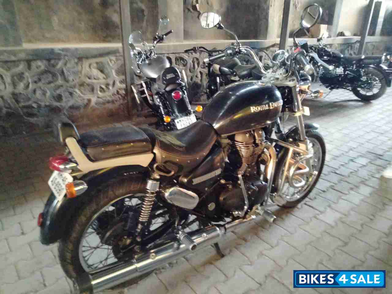 Black Matt Royal Enfield Thunderbird 350