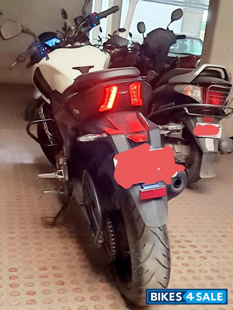 Bajaj Dominar 400