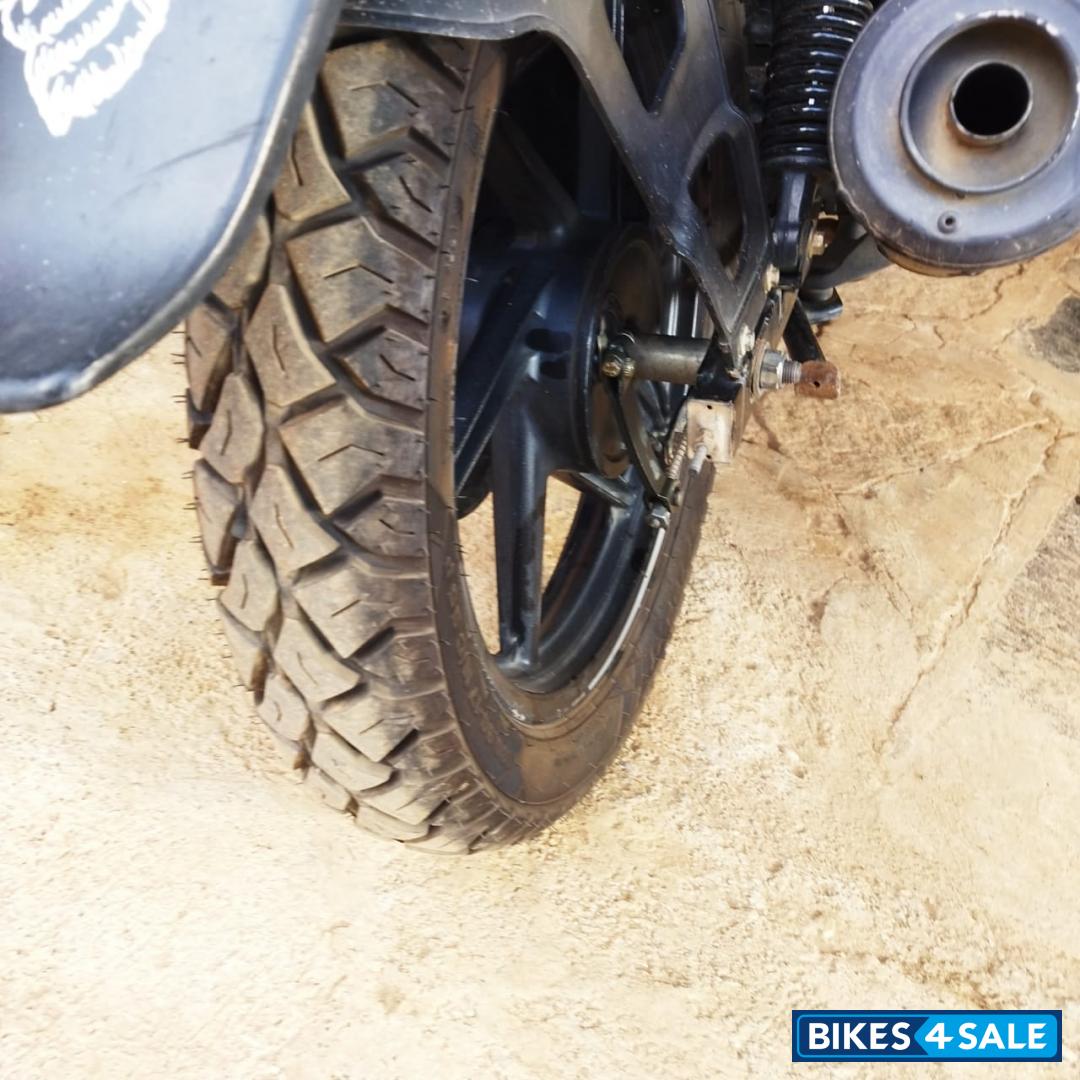 Black Bajaj Pulsar 150 DTSi Black Bajaj Pulsar 150 DTSi
