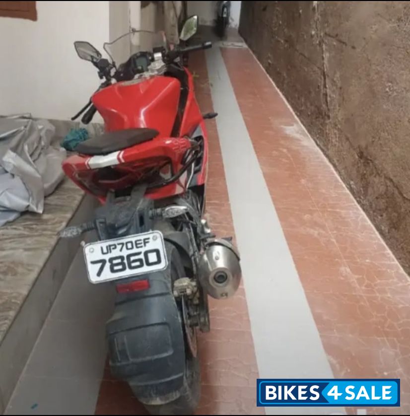 Red TVS Apache RR 310