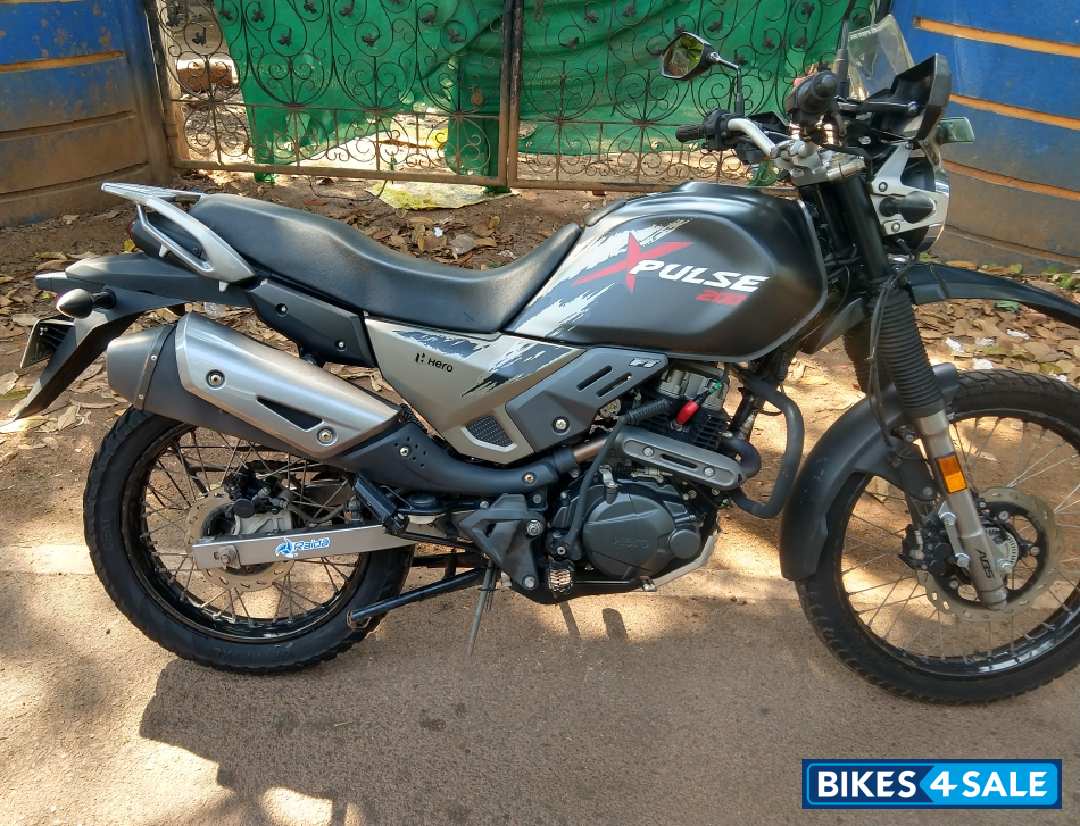 Grey Hero XPulse 200