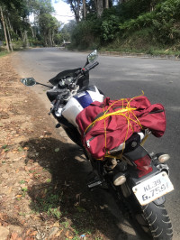 White Yamaha Fazer FI V2