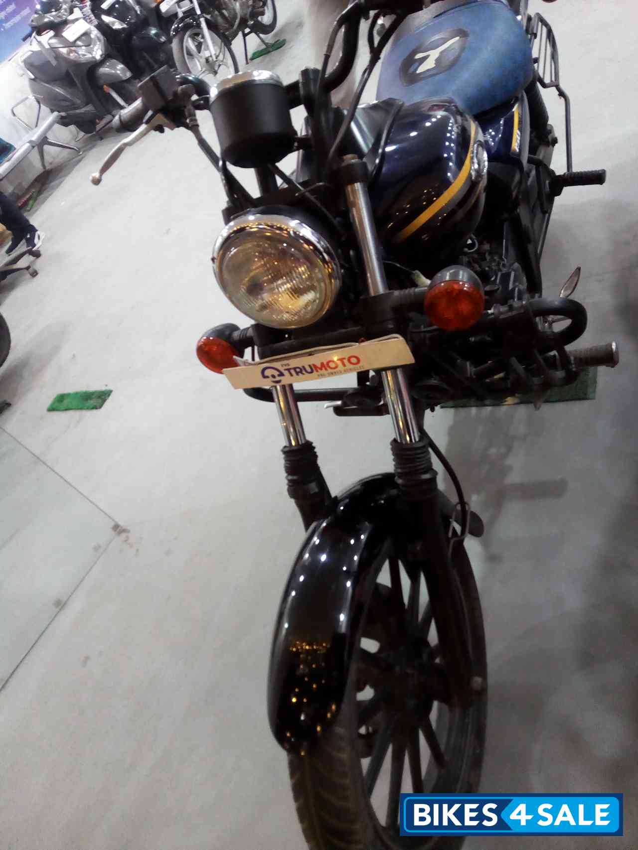 Bajaj Avenger Street 150