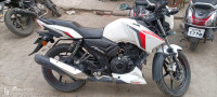 White TVS Apache RTR 160