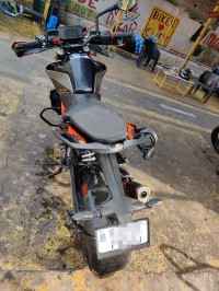 Metalic Grey KTM Duke 390 BS6