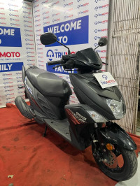 Mat Gray Yamaha Cygnus Ray ZR