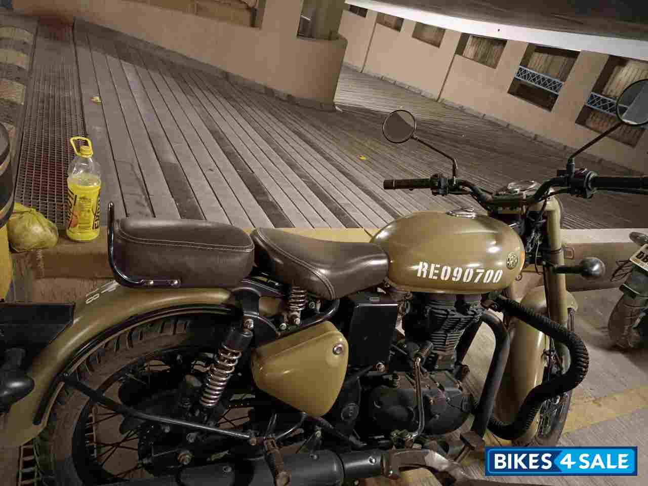 Royal Enfield Classic Desert Storm