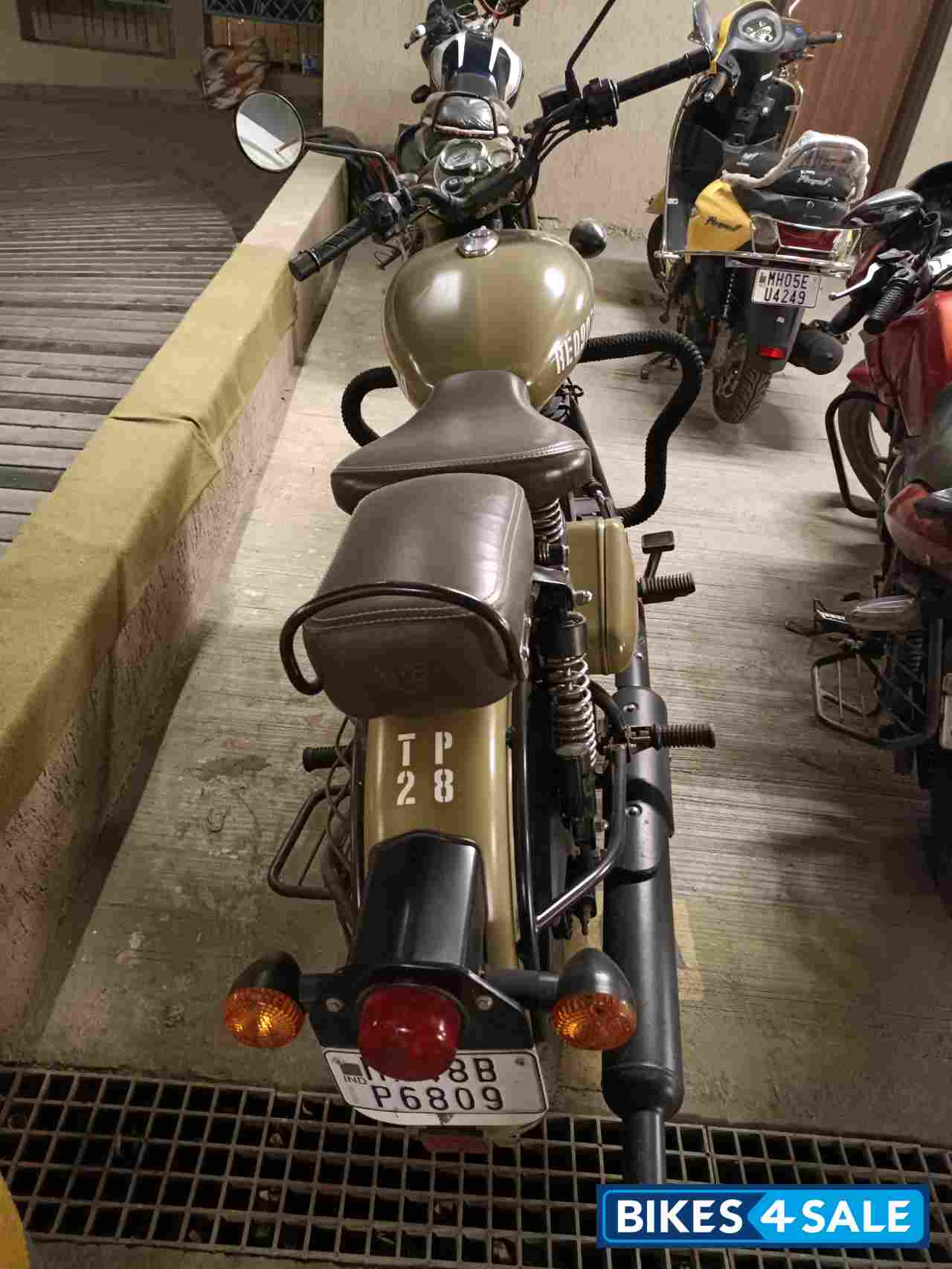 Royal Enfield Classic Desert Storm