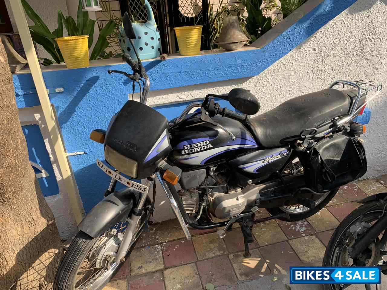 Blue And Black Hero Splendor Plus