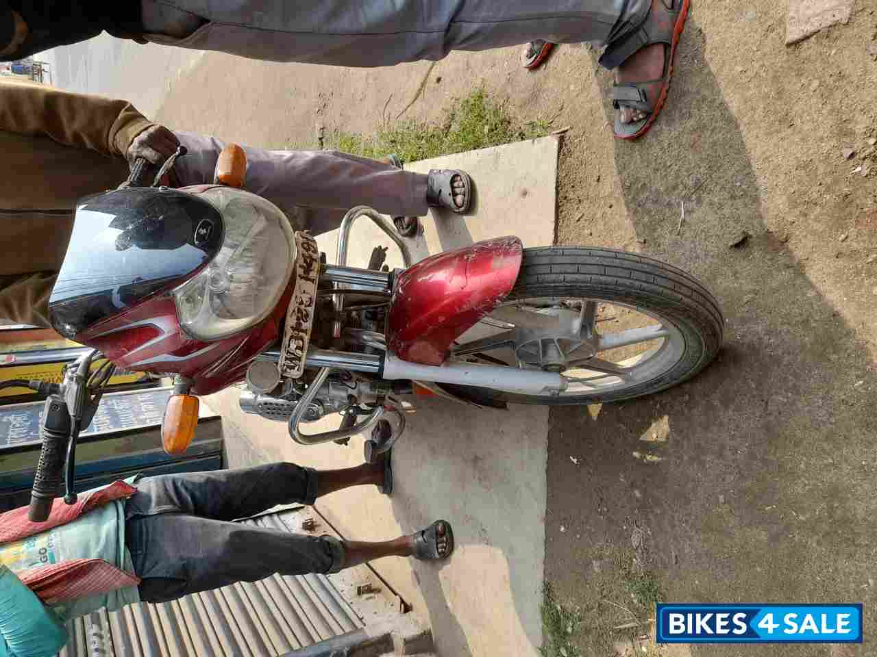 Red Bajaj Discover 125 Red Bajaj Discover 125