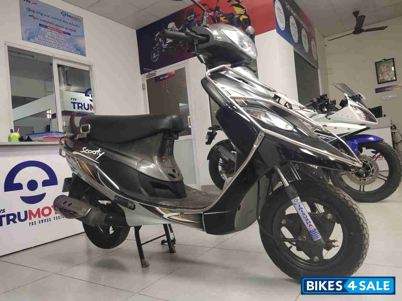 Black+top Forost TVS Scooty Pep Plus