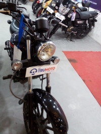 Bajaj Avenger Street 220