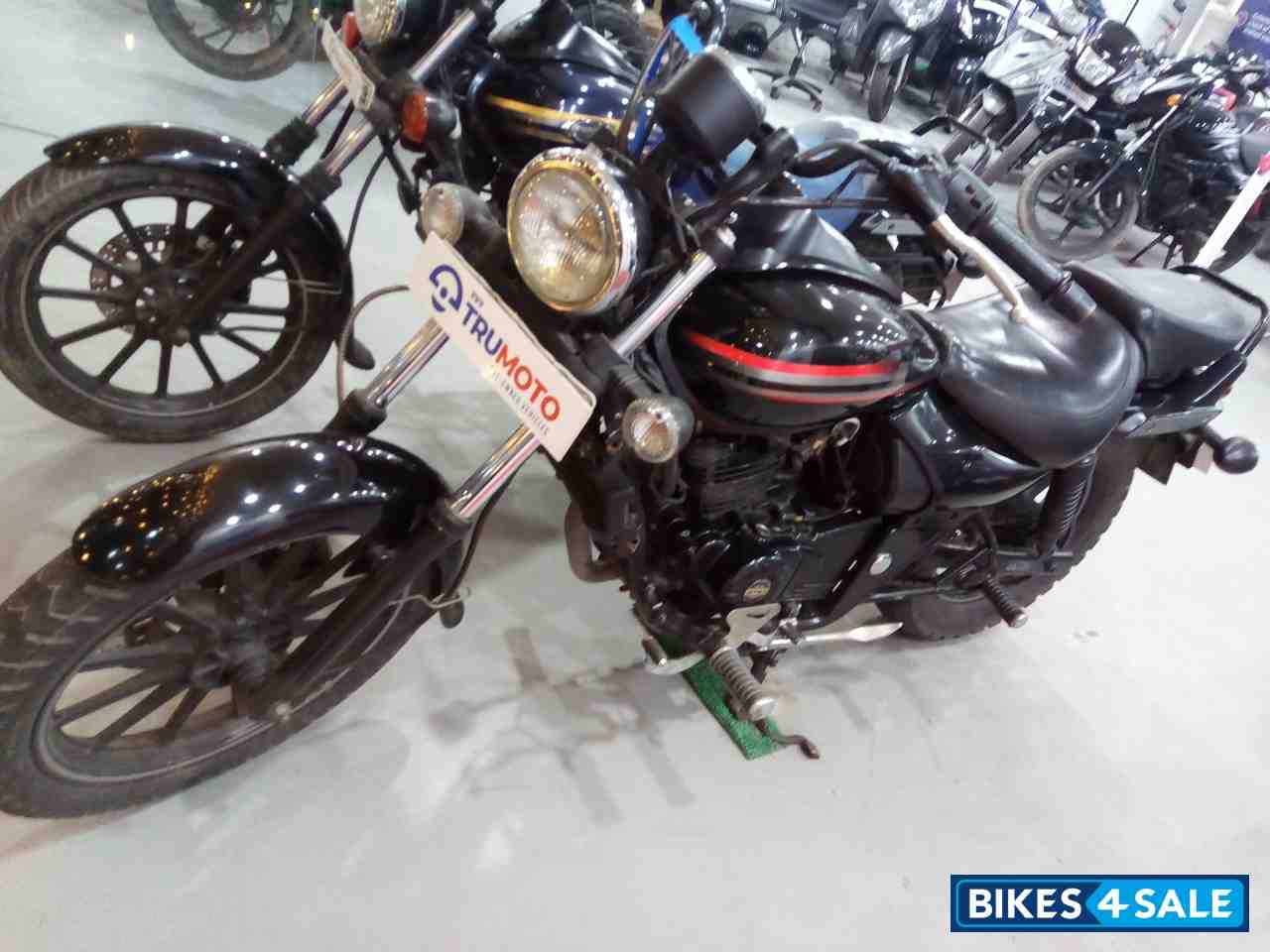 Bajaj Avenger Street 220