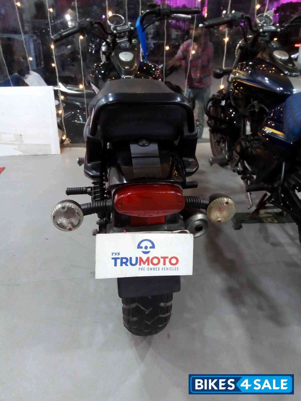 Bajaj Avenger Street 220