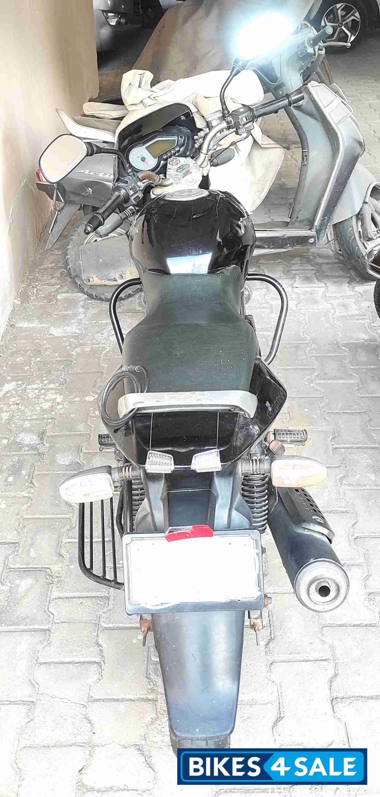 Black Bajaj Pulsar 150 DTSi